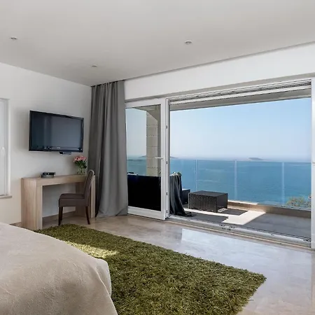 Σπίτι διακοπών Unique Royal With Panoramic Swimming Pool Mlini