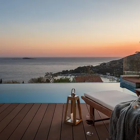 Unique Royal With Panoramic Swimming Pool Σπίτι διακοπών Mlini