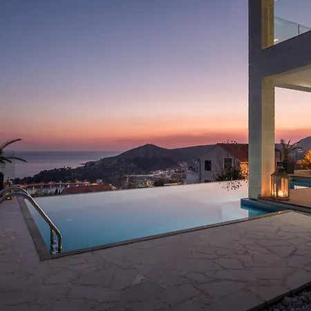 Unique Royal With Panoramic Swimming Pool * Mlini